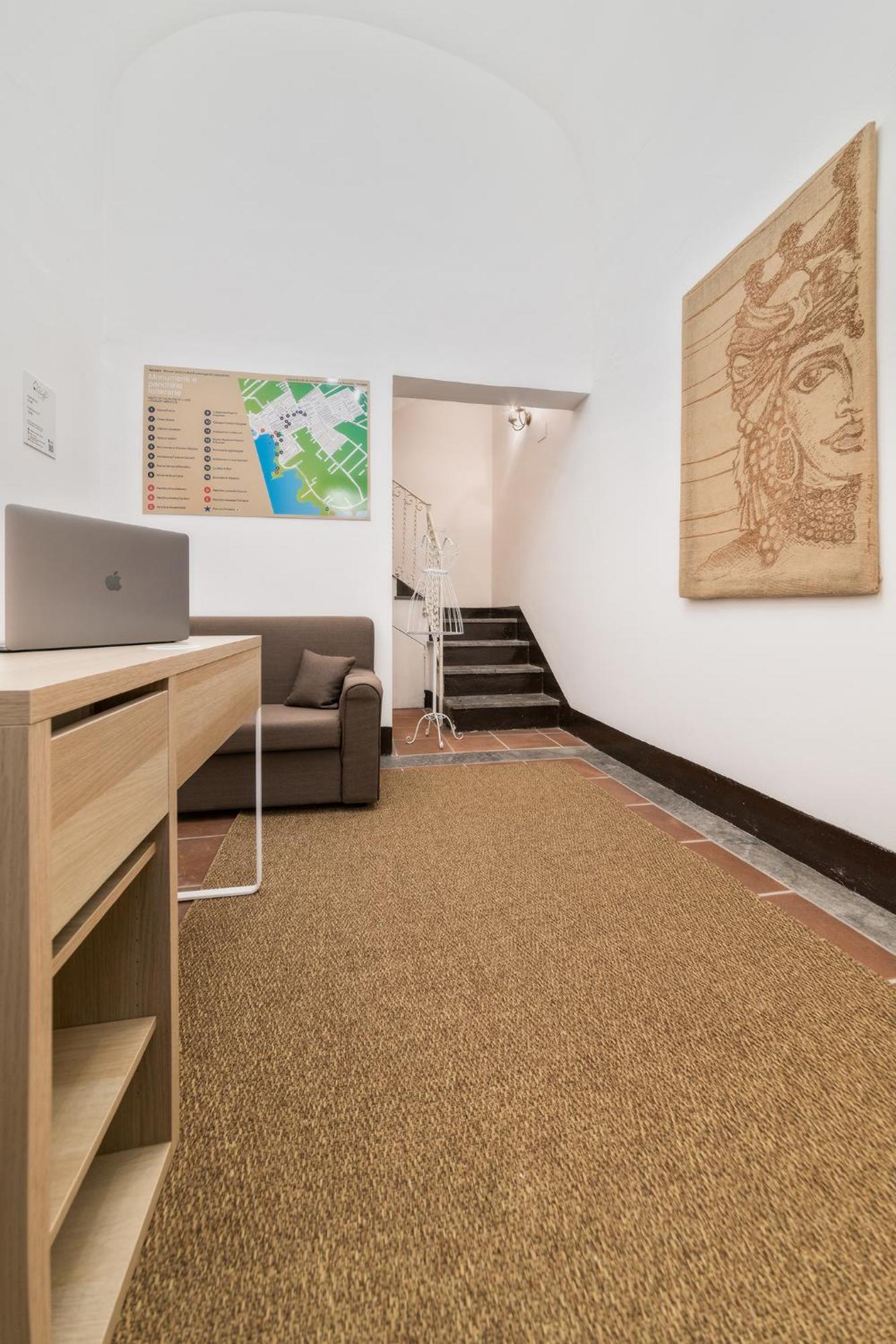 Voila Rooms Guest House Terrasini Bagian luar foto