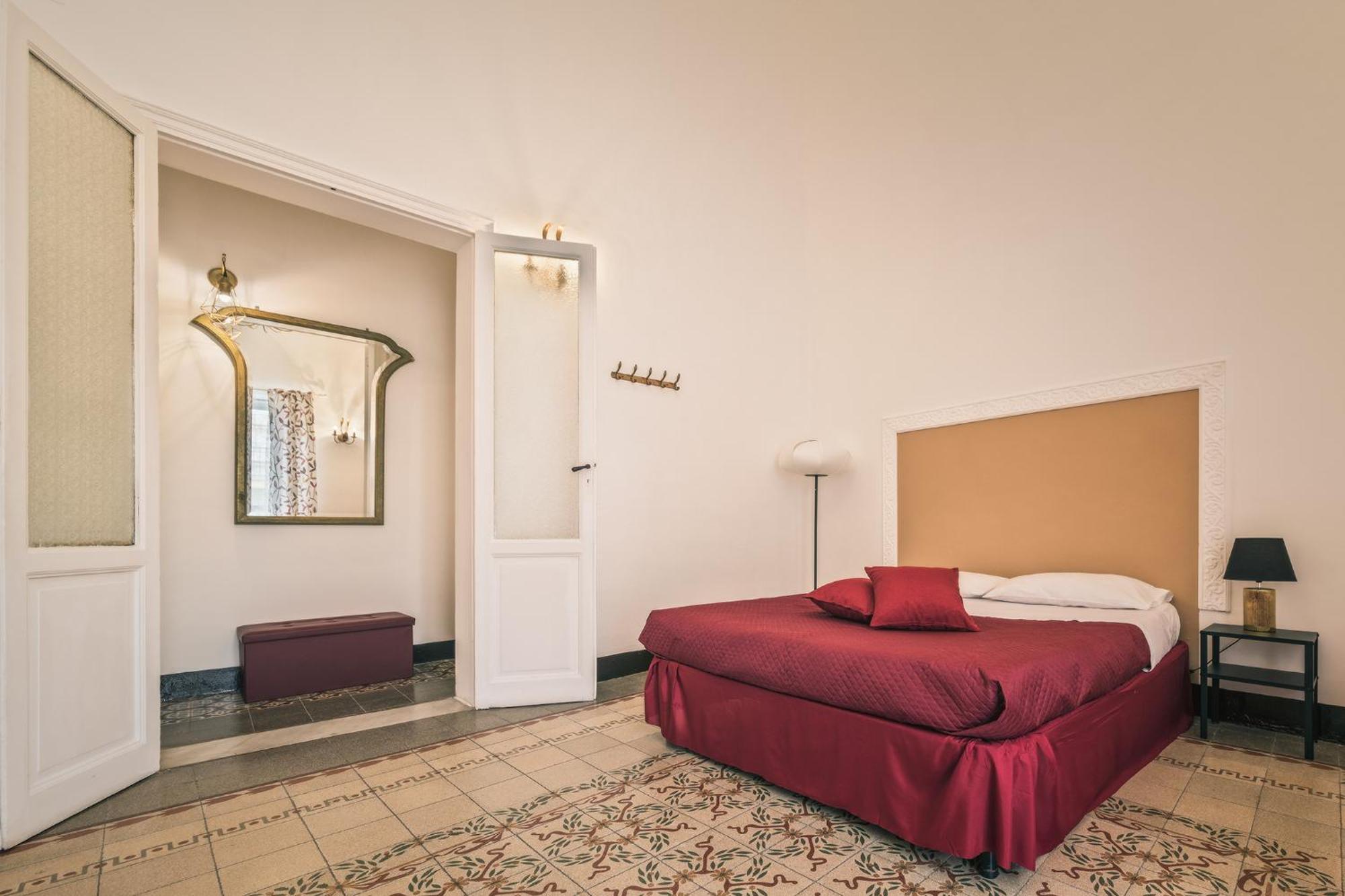 Voila Rooms Guest House Terrasini Bagian luar foto